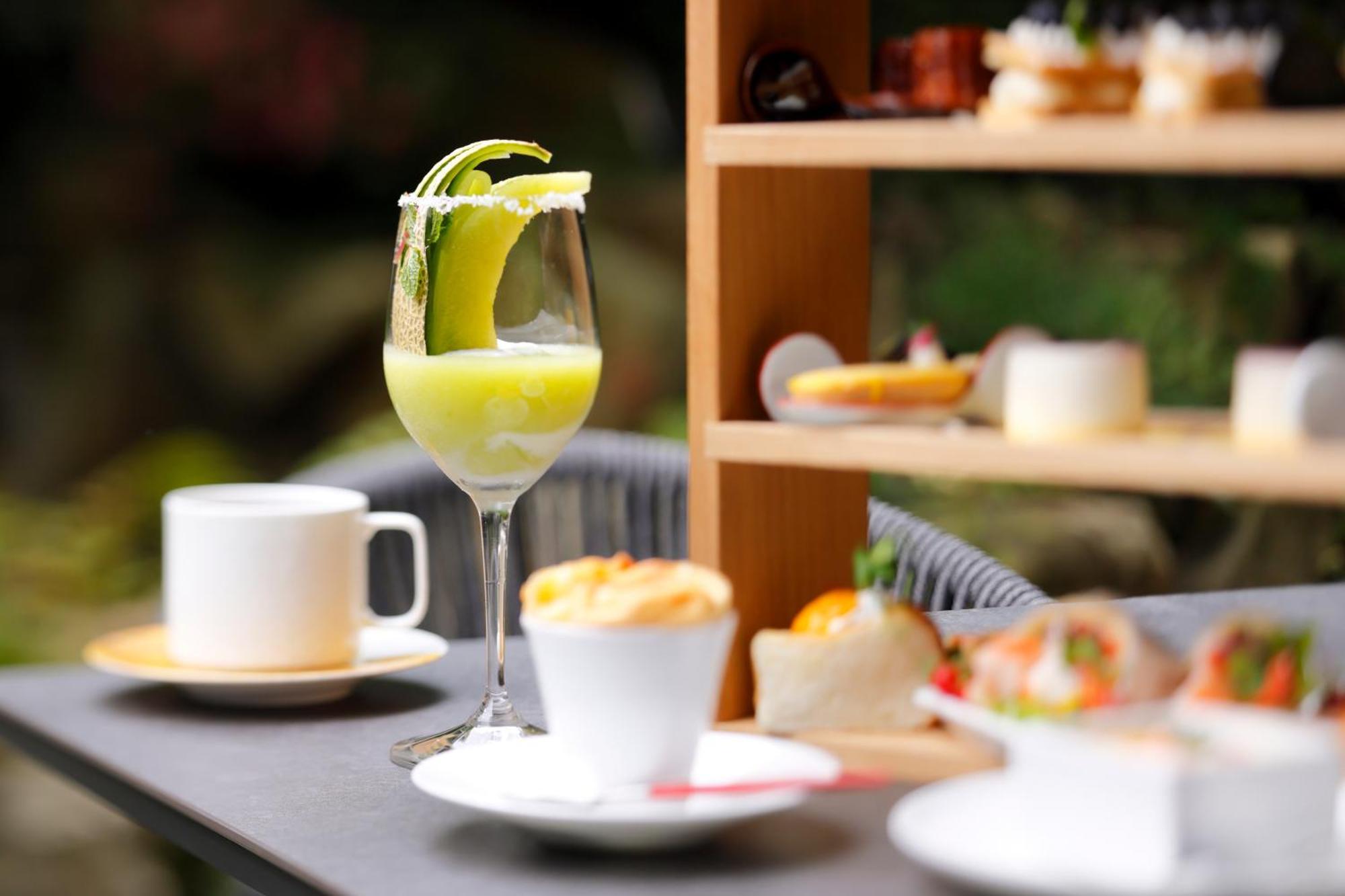 The Hotel Sanraku Kanazawa 21Th December 2022 Open Екстер'єр фото A cucumber cooler